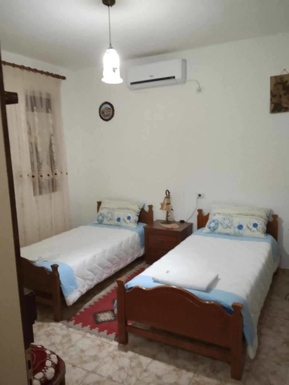 Guest House Baba Lluka Μπεράτ Εξωτερικό φωτογραφία