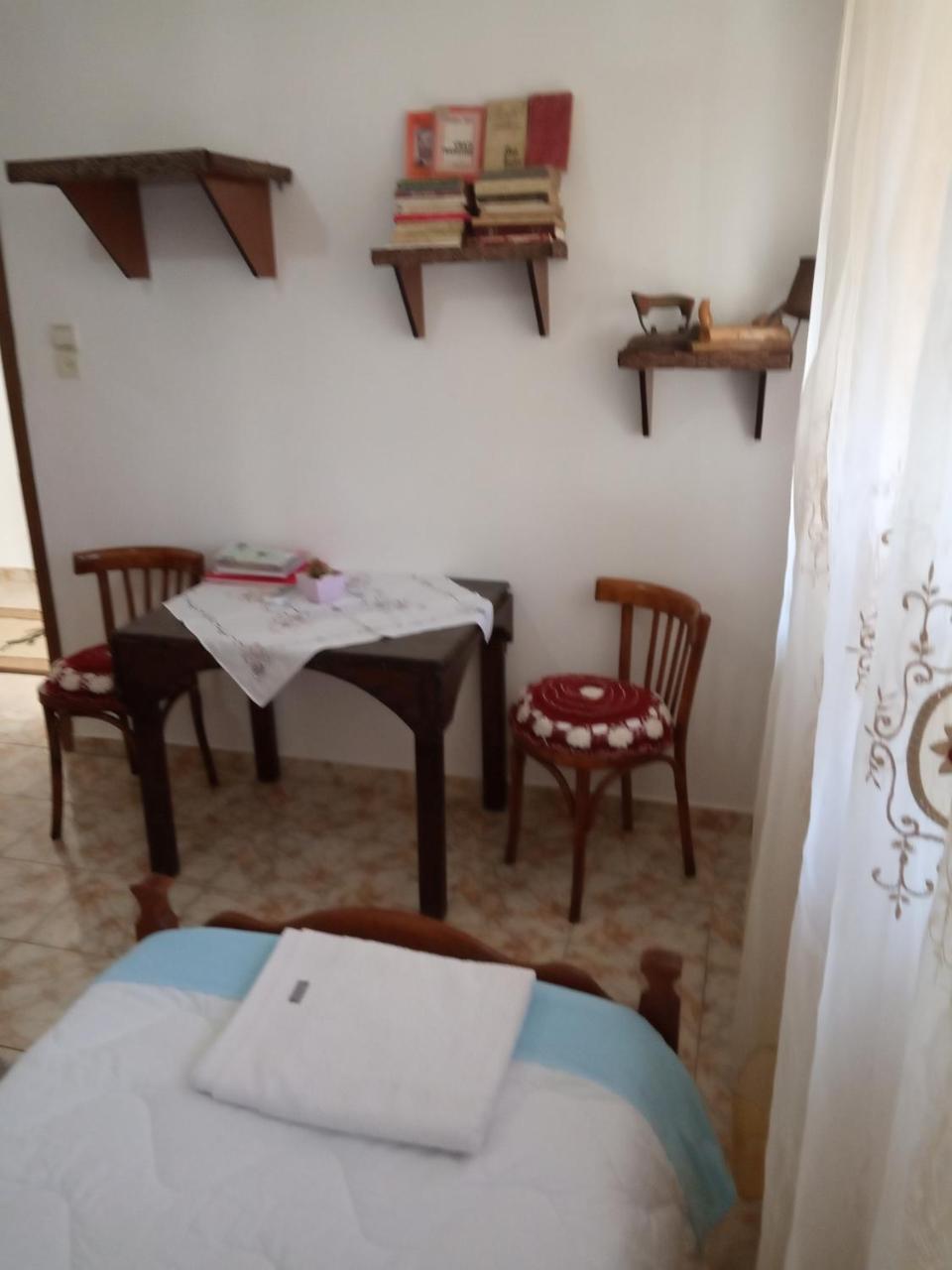 Guest House Baba Lluka Μπεράτ Εξωτερικό φωτογραφία